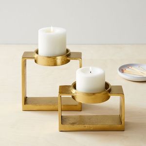 Juego de 2 portavelas de latón moderno y elegante con acabado pulido altamente dorado para decoración del hogar - Product Image 1