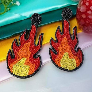 Pendientes bordados con cuentas de semillas al por mayor, pendientes con diseño de flores de La India, pendientes hechos a mano para mujeres y niñas - Product Image 2