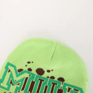 Gorro Unisex Ajustable 100% Acrílico Hecho a Mano con Forro de Satén, Tejido Jacquard y Estilo de Letras Personalizables - Product Image 3