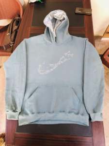 เสื้อฮู้ดดี้ผู้ชายแบบกำหนดเอง พร้อมซับในผ้าซาติน ลายพิมพ์ดิจิทัล คอฮู้ด สำหรับฤดูหนาว แห้งเร็ว ระบายอากาศได้ดี มีกระเป๋า - Product Image 2