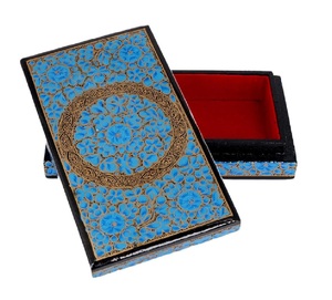 Boîte de rangement décorative en papier mâché du Cachemire avec design floral Anneaux de serviette traditionnels brodés à la main du Cachemire par AYAANS - Product Image 1