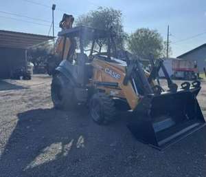 Chargeuse-pelleteuse Case 580N EP d'occasion et neuve avec composants essentiels à vendre : moteur, pompe, boîte de vitesses – machines performantes et robustes - Product Image 1