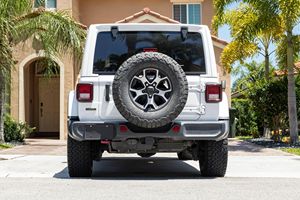 Jeep Wrangler Unlimited Rubicon 4x4 2021 Usado en Excelentes Condiciones - Product Image 3