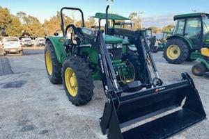 Tractor Utilitario John Deere 5075E 2021, 75HP, Motor Massey, Automático, con Larga Vida Útil, Opciones 4x4 y 2x4 - Product Image 2
