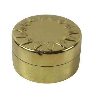 Royal Designer Metal Brass Shiny Kumkum Box Church Pyx para hosts Contenedor de frutas secas Contenedores de almacenamiento de dulces Contenedores de almacenamiento - Product Image 5