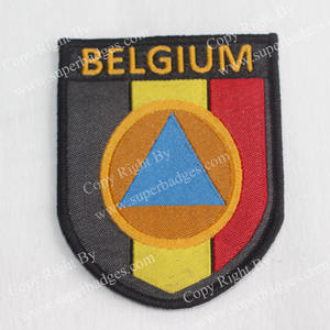 Parches bordados personalizados con diseños únicos Bordado detallado Insignias para coser y decoración de cuentas - Product Image 5