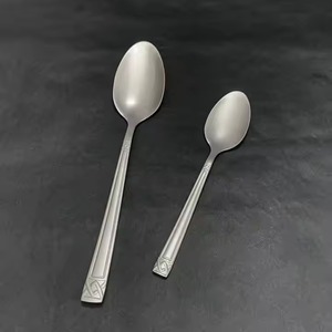 Juego de cubiertos de acero inoxidable de estilo moderno con asas de diseñador Nueva llegada Calidad perfecta - Product Image 4