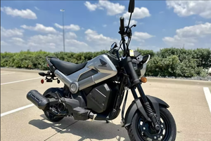 2026 พร้อมขับขี่ สำหรับรถมอเตอร์ไซค์สปอร์ตฮอนด้า สีเงินอาร์กติกเมทัลลิก สำหรับขาย - Product Image 5