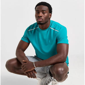 T-shirt uni pour hommes T-shirt en polyester T-shirts à séchage rapide Impression par sublimation personnalisée logo Unisexe Gym Sports T-shirts pour hommes - Product Image 5