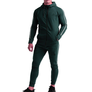Chándal de algodón y poliéster de alta calidad unisex, conjunto de 2 piezas con logotipo personalizado, pantalones de chándal estampados transpirables de talla grande para otoño - Product Image 4