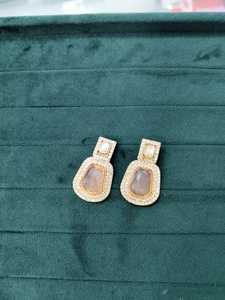 Pendientes Shadow Stonw chapados en oro a la moda para mujer, uso diario, venta al por mayor - Product Image 2