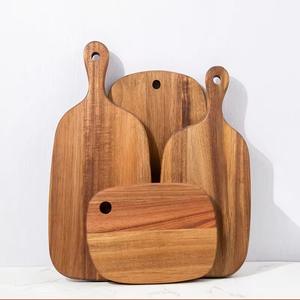 เขียงไม้กระถินณรงค์คุณภาพสูง ดีไซน์พรีเมียม สำหรับใช้ในครัวเรือนและเชิงพาณิชย์ รูปทรงสี่เหลี่ยมผืนผ้า ปลอดภัยสำหรับเครื่องล้างจาน - Product Image 1