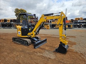 Mini-excavatrice Caterpillar 303 CR, 3 tonnes, compacte, diesel, sur chenilles |   Équipement de construction hydraulique - Product Image 2