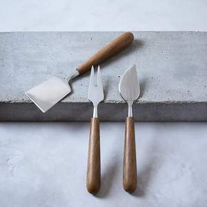 Serveur à gâteaux en métal robuste avec poignée de qualité supérieure offrant une prise en main ergonomique et confortable, outil de service à trancher équilibré - Product Image 4