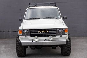 Offre Exceptionnelle : LandCruiser 4x4 SUV 1985, Diesel, Transmission Manuelle, Parfait État de Fonctionnement, Meilleure Offre, Choix Premium - Product Image 5