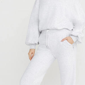 Conjunto Deportivo de Alta Calidad, Pantalones Deportivos Acampanados Personalizados, Pantalones Deportivos Acampanados para Mujer, Invierno, Cortos, Lisos, de Terciopelo, Ajustados - Product Image 4