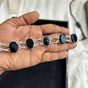 Bracelet en onyx noir naturel pour femmes en argent sterling 925 fait à la main Bracelet en pierres précieuses en vrac réglable Design ovale en onyx - Product Image 3