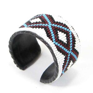 Pulsera de Cuentas Clásica Personalizada NOVA STAR CRAFT NSC04869, Bordado Moderno con Colores Vibrantes para Uso Unisex en Fiestas - Product Image 3