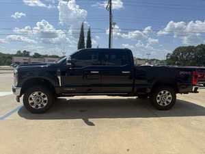 Ford F-250 Super Duty Lariat Crew Cab 4WD Diésel Automático 2024 Usado Limpio con Interior de Cuero Oscuro R18 - Product Image 5