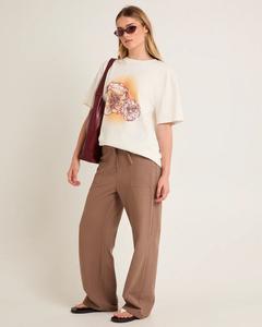 Camiseta de Verano con Estampado Extra Grande de Flores Amanecedoras, Ecológica, Estilo Urbano para Mujer - Product Image 2