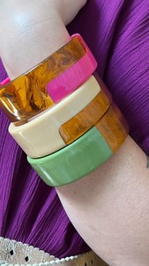 Bijoux de plage d'été en acrylique Anneau de manchette Grands bracelets en résine Bracelet épais pour femmes - Product Image 3