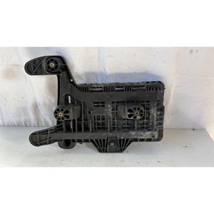 BOÎTIER DE BATTERIE VOLKSWAGEN Golf 6 Berline (08>12) 1K0915333 Essence - Product Image 4
