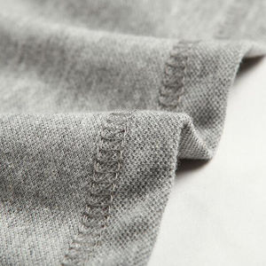 เสื้อโปโลแขนสั้นสำหรับผู้ชายผ้าทอป้องกันการยับและออกแบบลายพื้น - Product Image 5