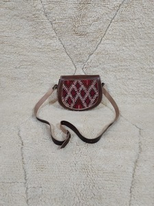 กระเป๋าถือหนัง PU แท้ สไตล์โบฮีเมียนโมร็อกโก เป็นมิตรกับสิ่งแวดล้อม นุ่มสบาย สไตล์ลำลอง พร้อมฝาปิดลายคิลิม - Product Image 2