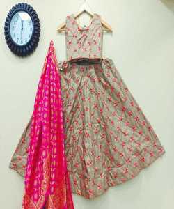 Collection spéciale Navratri Lahenga Choli Prix le plus bas du marché Surat Gujarat Vêtement ethnique Vêtement - Product Image 4