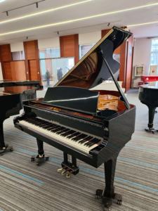 Piano de cola Kawai NX-50A en excelente estado, entrega rápida, acabado original elegante, teclas suaves, segunda mano, NX-50 NX50 - Product Image 1