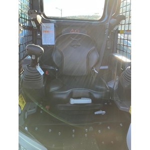รถตักตีนตะขาบ T450 สภาพใหม่และมือสอง เครื่องยนต์ Kubota รับน้ำหนักได้ 2-60 ตัน สำหรับงานไม้ซุงและรถแทรกเตอร์ตักหน้า - Product Image 4