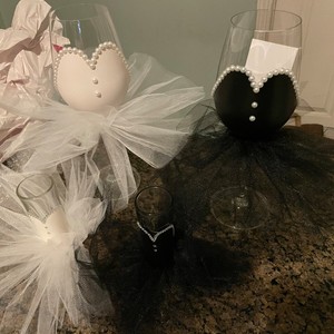 Magnifique verre à vin en verre luxueux pour les verres à vin « BRIDE & GROOM » rend chaque versement spécial et intentionnel - Product Image 5