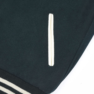 Veste universitaire grande taille d'inspiration vintage | Tissu en laine de couleur unie | Vêtements d'extérieur d'hiver personnalisés en différentes couleurs - Product Image 6