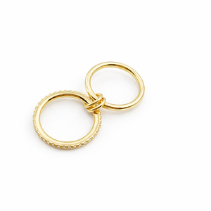 Anillo de boda de eternidad de oro macizo de 14K personalizado con 2 anillos entrelazados, anillo giratorio con conector de diamante bicolor y diamante cultivado en laboratorio - Product Image 3