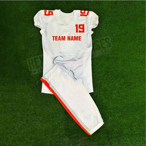 Ensemble d'uniformes de football américain avec logo imprimé personnalisé en gros concevez votre propre uniforme d'équipe fabriqué au Pakistan vêtements de football - Product Image 6