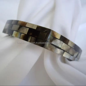 Pulsera de nácar elegante para mujer de mayor venta Brazaletes con incrustaciones de perlas ecológicas para uso diario u ocasiones especiales FWE - Product Image 3