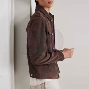 เสื้อแจ็คเก็ตหนังกลับลำลองสำหรับผู้ชาย ดีไซน์เรียบหรู เนื้อผ้านุ่ม แห้งไว ระบายอากาศได้ดี เหมาะสำหรับสวมใส่ในชีวิตประจำวันและการเดินทาง - Product Image 3