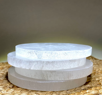 Belle plaque de charge en sélénite avec nouveau design plaque de charge ronde en sélénite blanche naturelle à vendre