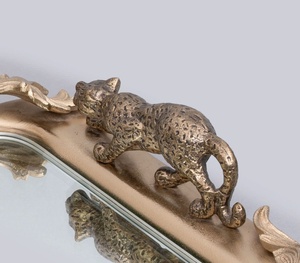 Bandeja de servicio de latón de lujo con asas de hojas adornadas, Plato decorativo de Metal para aperitivos y bebidas para comedor y regalos en casa - Product Image 6