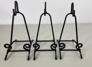 Handmade Solid Iron Plate Stand with <b>Black</b> Powder Coated Finish Perfect Deluxe Quality Kitchenware Accessory - Product Image 5