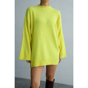 Pull à col roulé jaune - Product Image 1