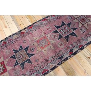 Alfombra Turca Vintage de 3.3x9.4 pies, Alfombra de Pasillo, Alfombra de Lana Geométrica Morada y Rosa - Product Image 2