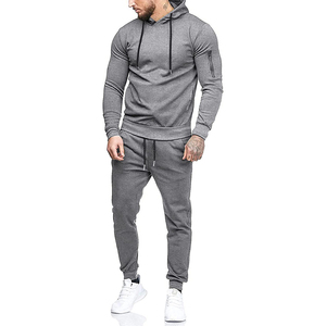 Ensemble de pantalons de survêtement à capuche de sport décontractés High Street pour hommes conception personnalisée survêtement évasé avec coupe carrée survêtements de camouflage à la mode - Product Image 5