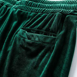 Offre Spéciale qualité supérieure hommes velours survêtement hiver 100% coton respirant léger en gros OEM personnalisable - Product Image 4