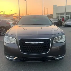 Используемый 2016 Chrysler 300M/300C