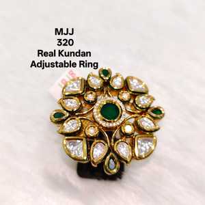 Meilleures ventes Bague Kundan élégante et personnalisée bijoux traditionnels pour festivals et célébrations disponibles à un prix abordable - Product Image 3