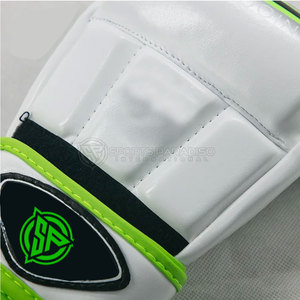 Equipo de boxeo de entrenamiento Guantes Pu MMA Guantes deportivos de perforación Hechos en guantes MMA de alta calidad - Product Image 5