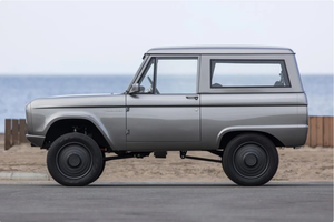 LISTO PARA CONDUCIR - USADO, VOLANTE A LA IZQUIERDA |   Volante a la derecha |   CONVERSIÓN DE FORD BRONCO EV DE 1974 A MOTOR DE 5 VELOCIDADES - Product Image 2