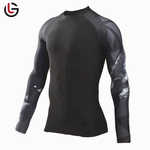 2025 personalizado hombres MMA Rash Guard alta calidad transpirable sublimación impresión mejor Anti-UV artículo fresco - Product Image 3