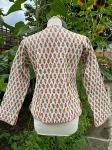 Chaqueta acolchada con estampado de bloque de mano indio para mujer, abrigo de invierno relleno de algodón transpirable, botón, nuevo estilo, regalo perfecto para su talla - Product Image 2